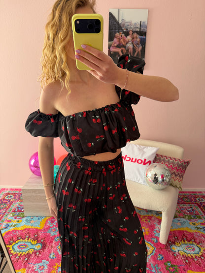 Cherry Set