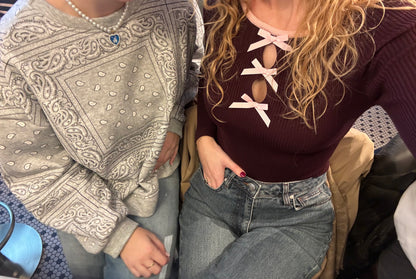 Body met strikdetails