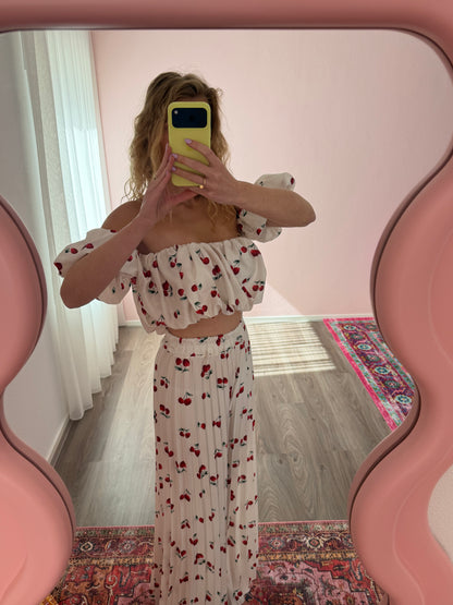 Cherry Set