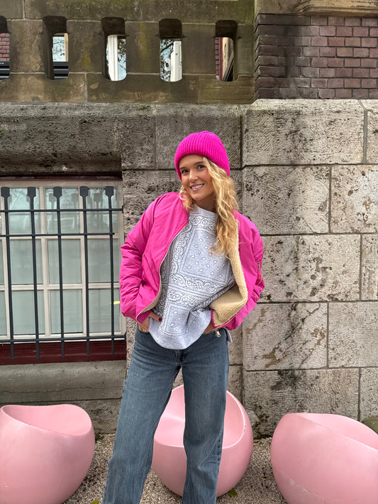 Roze bomerjas met teddy stof